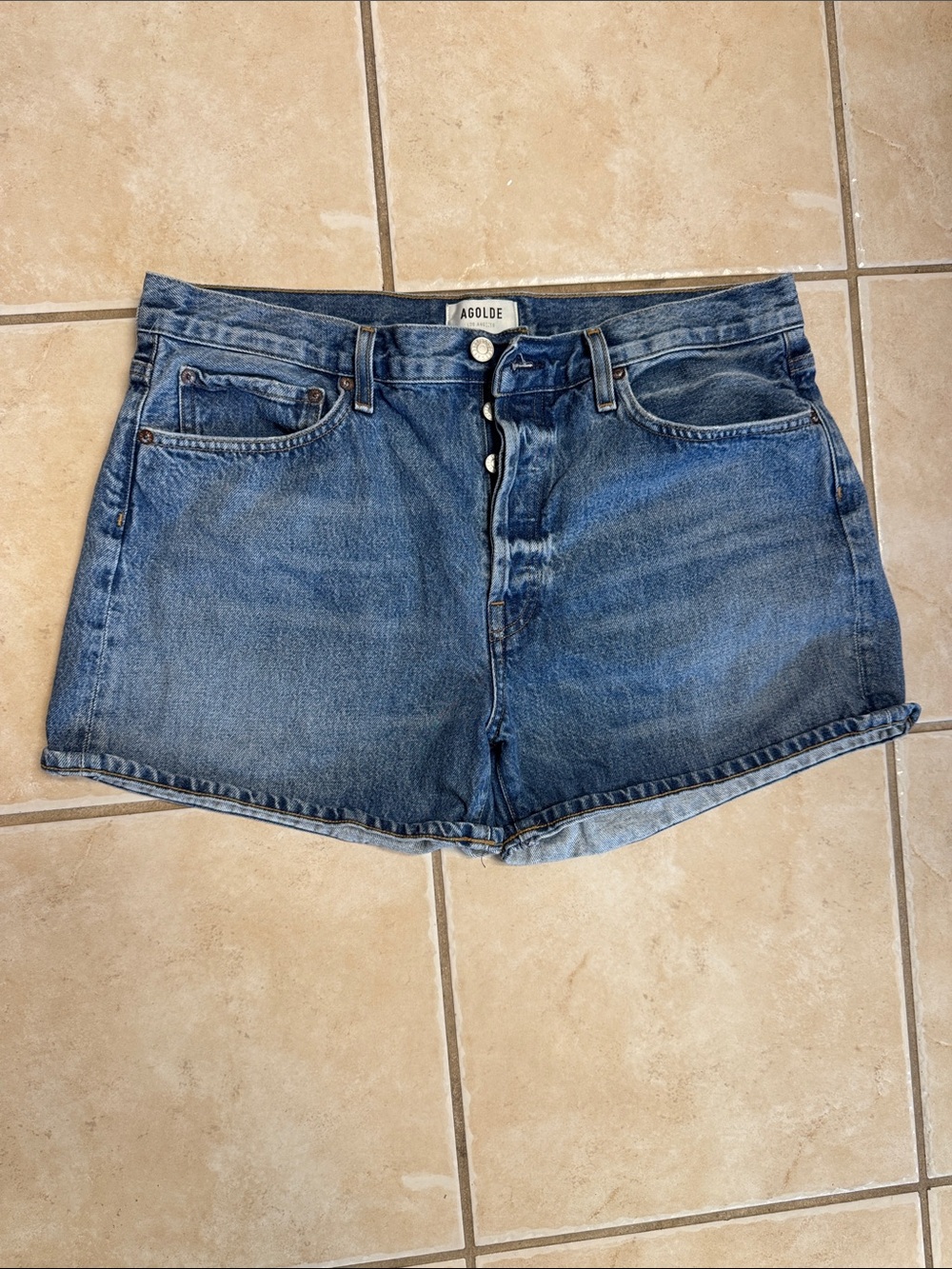 Agolde Classic Blue High-Rise Denim Shorts - Picture 5 of 15